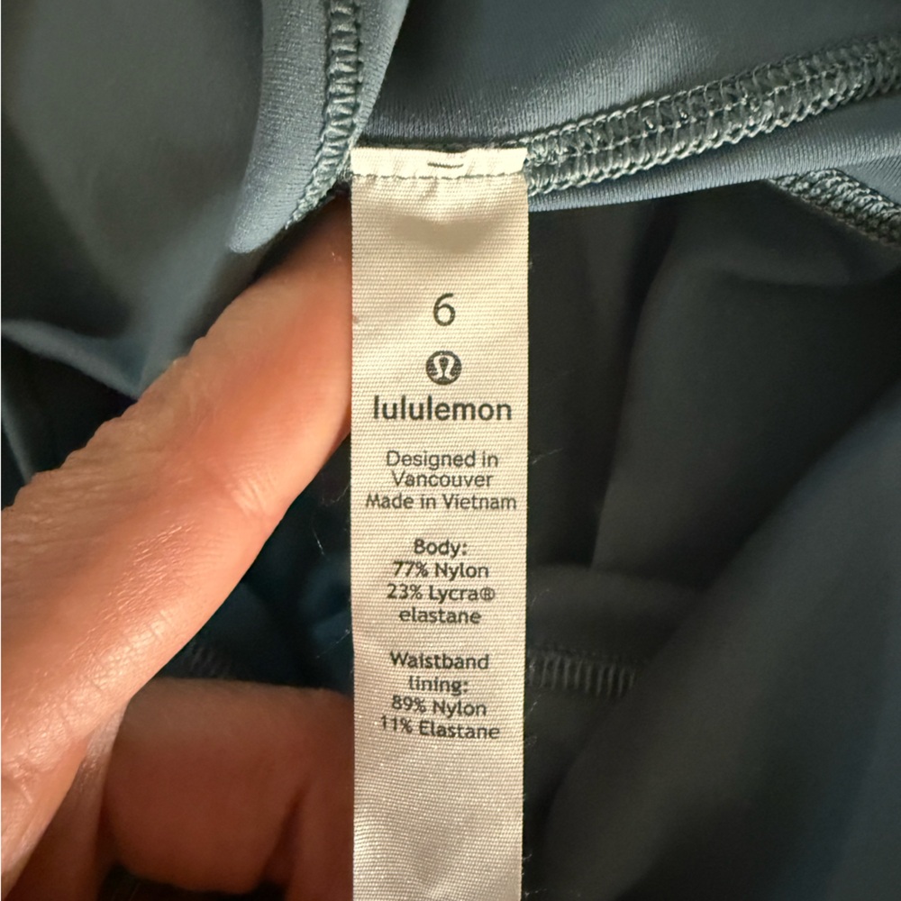 Lululemon leggings - Picture 3 of 5